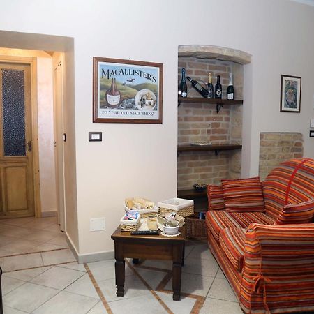 Ca' Dij Sarach Apartamento Canelli Exterior foto