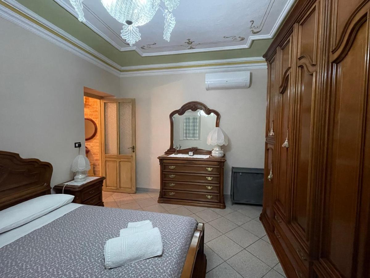 Ca' Dij Sarach Apartamento Canelli Exterior foto