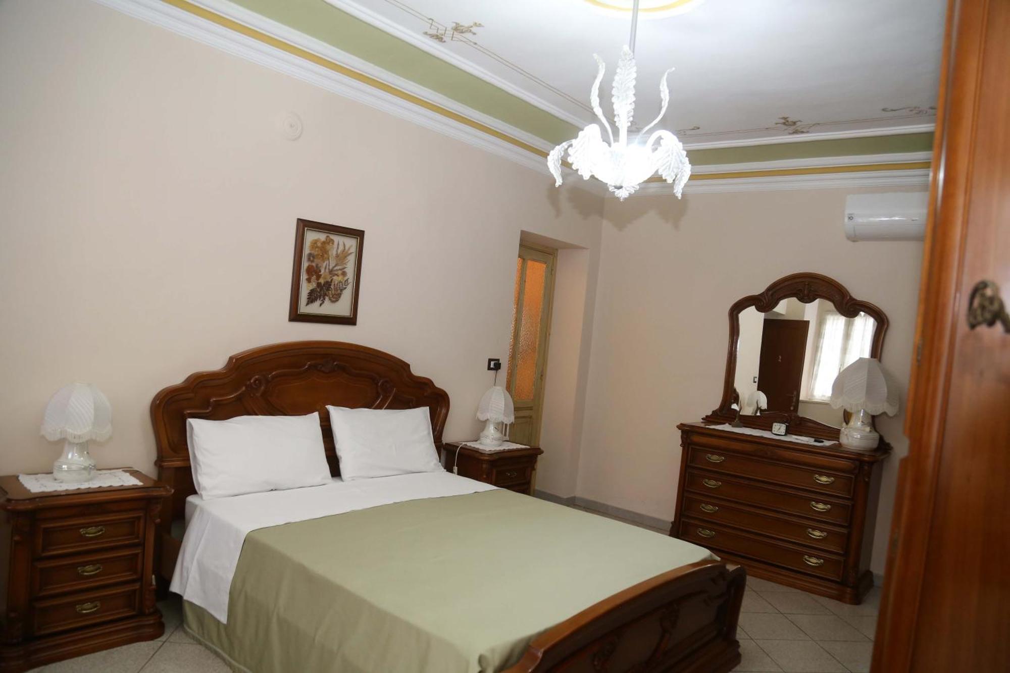 Ca' Dij Sarach Apartamento Canelli Exterior foto