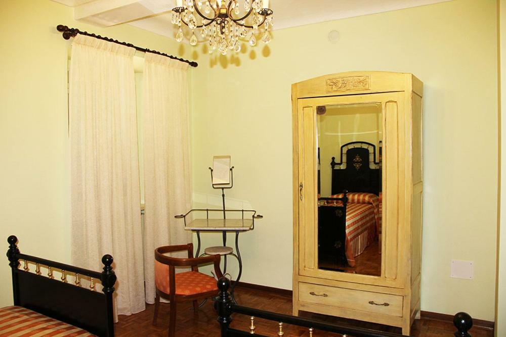 Ca' Dij Sarach Apartamento Canelli Exterior foto